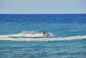Lesante Blu