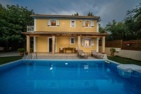 Villa Kardaris
