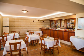 Andreolas Luxury Suites Hotel