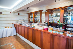 Andreolas Luxury Suites Hotel
