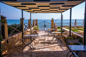 Andreolas Luxury Suites Hotel