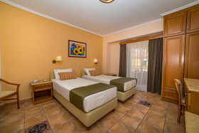 Andreolas Luxury Suites Hotel