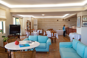 Andreolas Luxury Suites Hotel