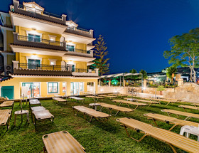 Andreolas Luxury Suites Hotel