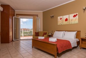 Arkadia Luxury Hotel Apartments