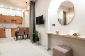 Bella Vacanza Studios
