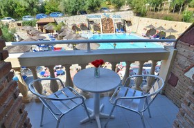 Altura Hotel