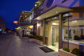 Planos Beach Hotel