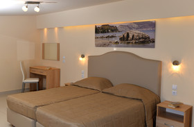 Planos Beach Hotel