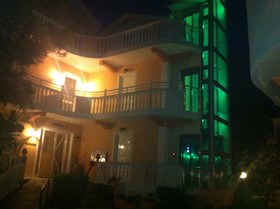 Planos Beach Hotel