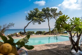 Azzuro Beach House