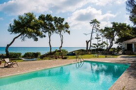 Azzuro Beach House