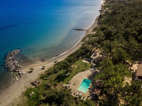 Azzuro Beach House