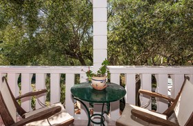 Dopia's Garden Studios