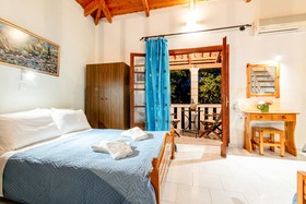 Dopia's Garden Studios