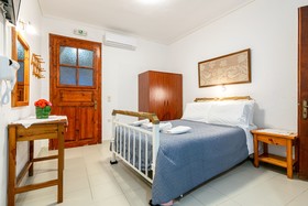 Dopia's Garden Studios