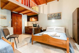 Dopia's Garden Studios