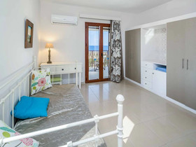 Villa Almyra