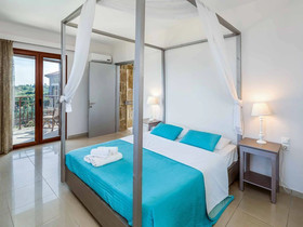 Villa Almyra