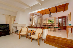 Villa Kipos