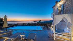 Aria Traditional Villa