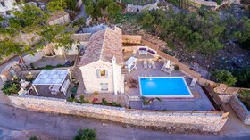 Aria Traditional Villa