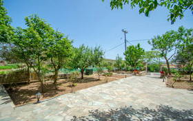 Casa Tsounis