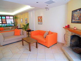 Yria Hotel
