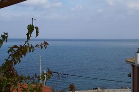 Yria Hotel