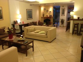 Yria Hotel