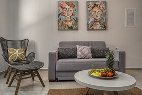 Andy & Hari's Elegant Town Studios