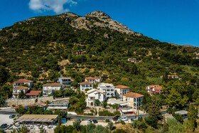 Blue Horizon Studios & Apartments