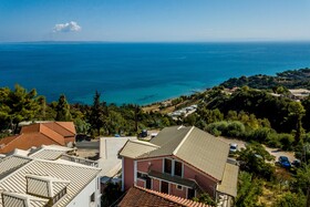 Blue Horizon Studios & Apartments