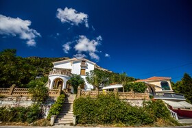 Blue Horizon Studios & Apartments