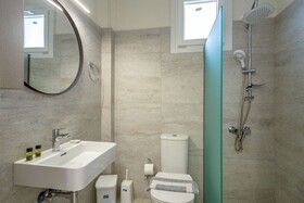 Blue Horizon Studios & Apartments
