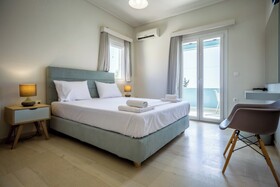 Blue Horizon Studios & Apartments