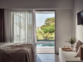 Cassiopeia Rooms & Suites