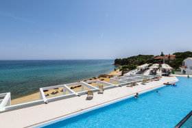 Cavo Orient Beach Hotel