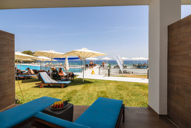 Cavo Orient Beach Hotel