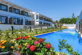Cavo Orient Beach Hotel