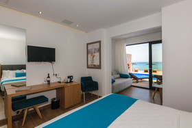 Cavo Orient Beach Hotel