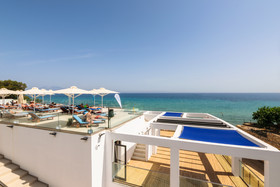 Cavo Orient Beach Hotel