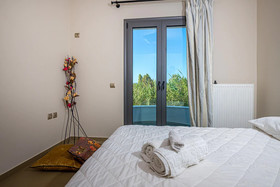 Coronis House