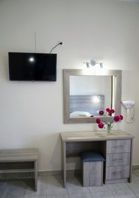 Costas studios