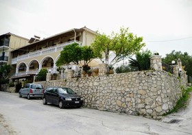 Costas studios