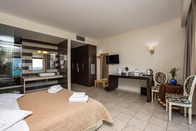 Dali Luxury Rooms
