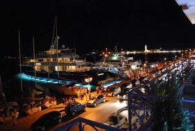 Dali Luxury Rooms