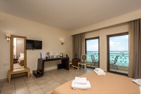 Dali Luxury Rooms