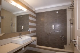 Dali Luxury Rooms