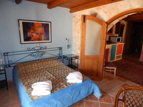Diamond Suites